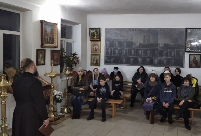 В храме великомученика и целителя Пантелеимона г. Гуково состоялось собрание учителей и родителей воспитанников Учебного театра «Воскресение»