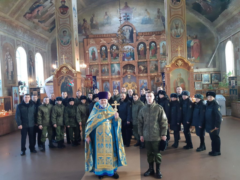 Состоялась встреча протоиерея Виктора Ольховатова с служащими пограничных войск