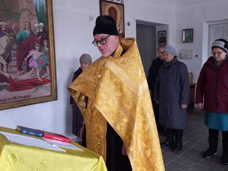 В праздник Рождества Христова без молитвы не остаются и отдаленные приходы