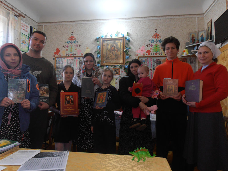 В воскресной школе «Радость» города Каменск-Шахтинский отметили День православной книги