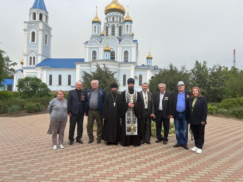 В Покровском кафедральном соборе и городских храмах прошли панихиды с участием ликвидаторов аварии на Чернобыльской атомной электростанции