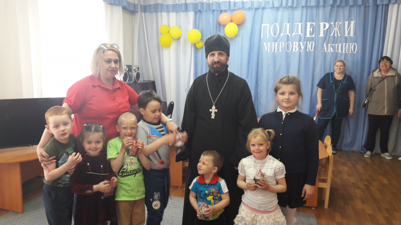 В г. Красный Сулин состоялась встреча воспитанников Социально-реабилитационного центра для несовершеннолетних и иеромонаха Арсения (Алимова)