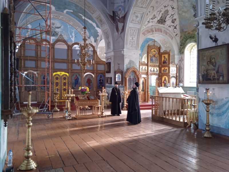 Преосвященнейший епископ Симон с рабочим визитом посетил храм святителя Тихона Задонского станицы Кривянской