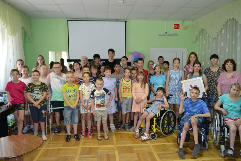 Учащиеся воскресной школы «Покров» г. Шахты посетили Социально-реабилитационный центр «Добродея»