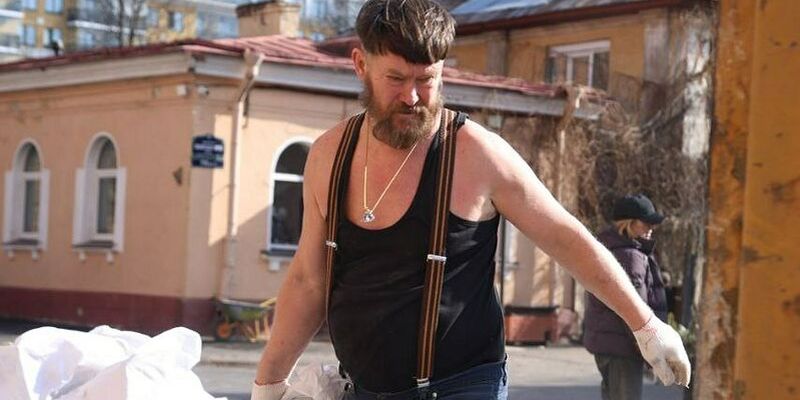 ПРО ПЬЯНОГО ПИОНЕРА И БОМЖА