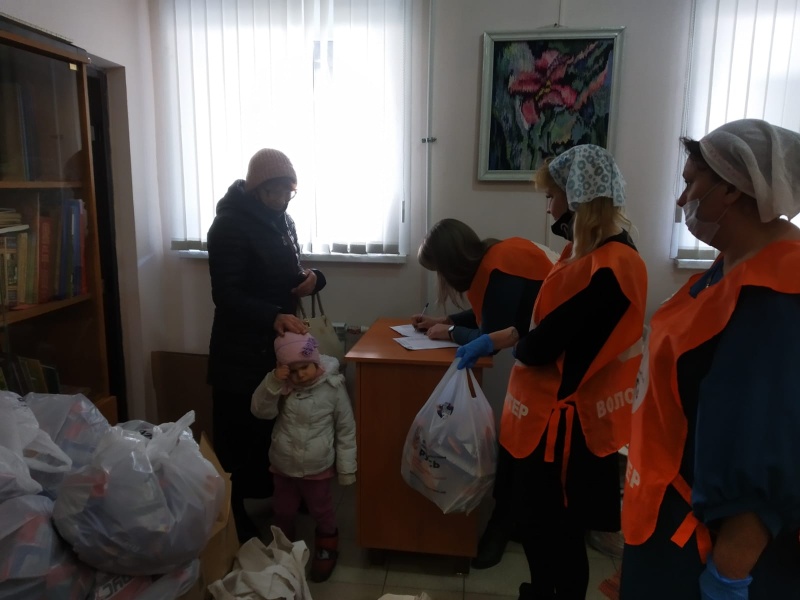 В Новошахтинске прошел традиционный продовольственный марафон «Корзина доброты»