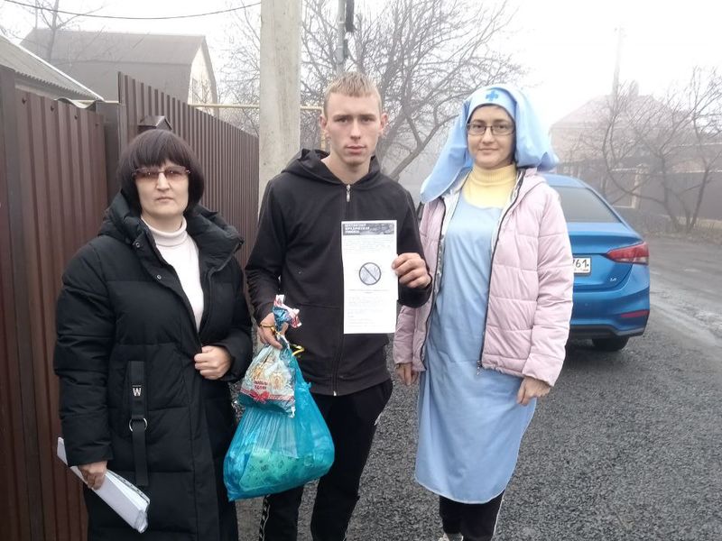 В Новошахтинске при Донском храме работает гуманитарный центр помощи «От сердца к сердцу»