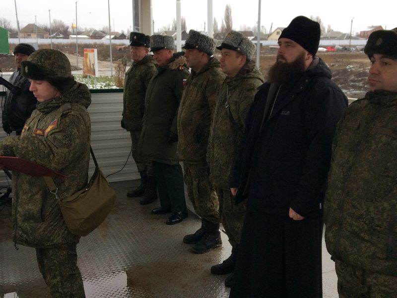 ерей Роман Калинин напутствовал новобранцев воинской части № 15269 перед началом учебного периода