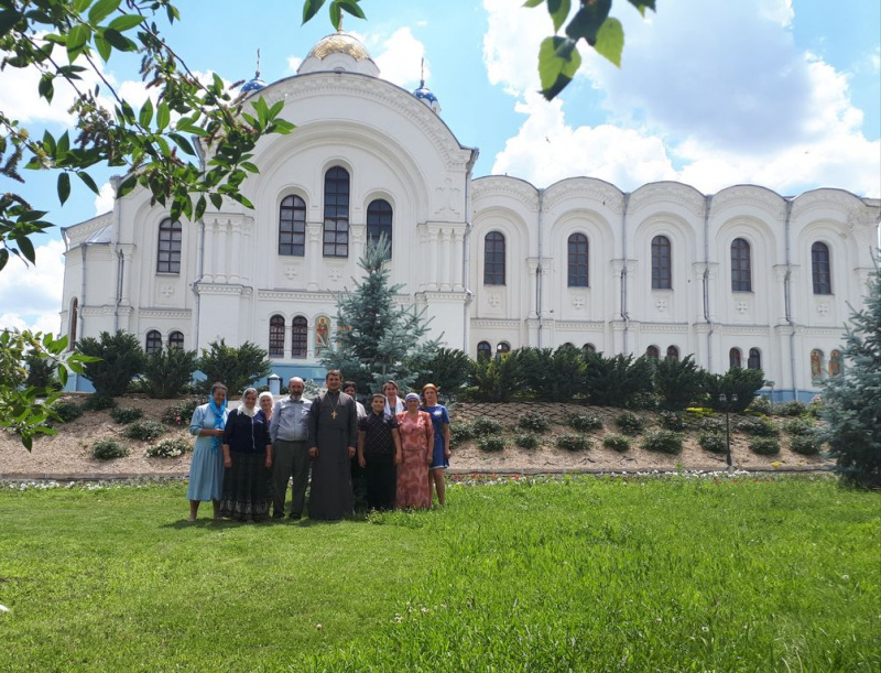 Прихожане храма Иоанна Предтечи Чернышевского благочиния совершили паломническую поездку в монастырь Волгоградской митрополии