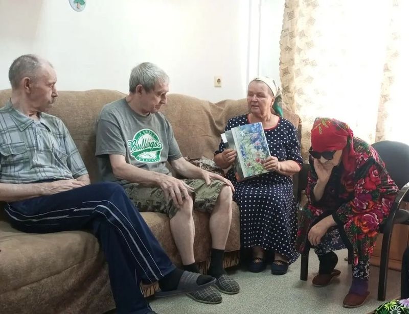В доме престарелых посёлка Садовый прошли беседы о Богородице и житиях святых