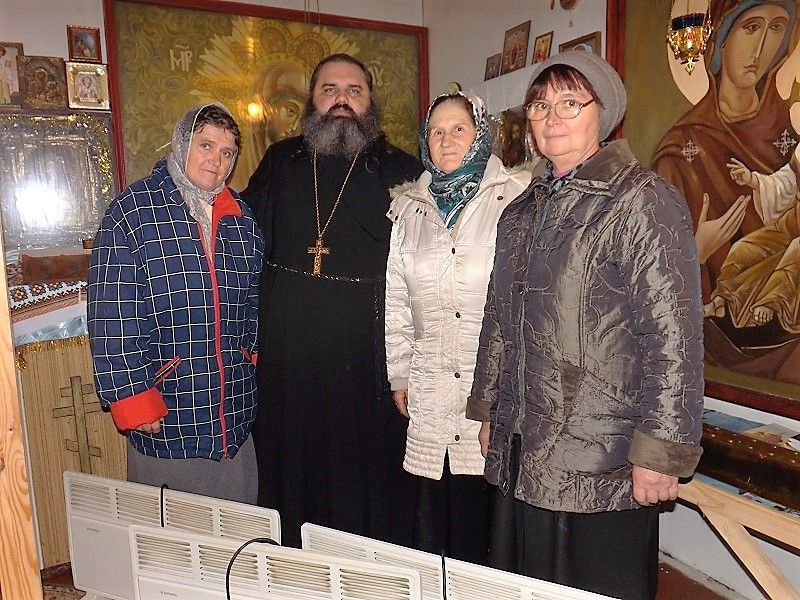 В храме Смоленской иконы Божией Матери ст. Шумилинской вдовам передано в дар отопительное оборудование     Иерей Александр встретился с вдовами прихода и провел беседу о важности дел милосердия.  Христос испытывает называющих себя Его последователями, пос
