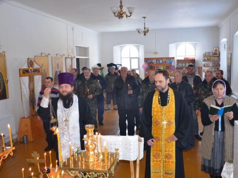 В Чертково-Калитвенском благочинии почтили память казаков, убиенных в годы геноцида