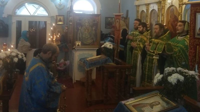 В храме Иоанна Предтечи ст. Боковской соборным богослужением отметили день празднования памяти святого благоверного великого князя Александра