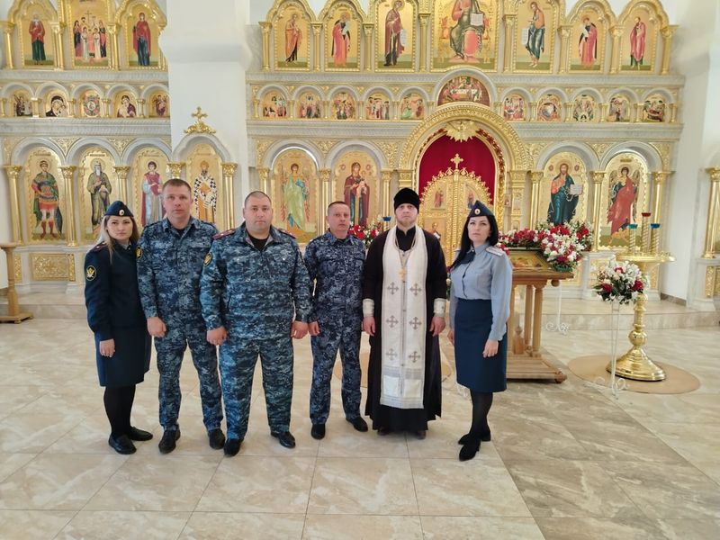 В храме святителя Николая Чудотворца города Зверево совершена панихида по погибшим офицерам 