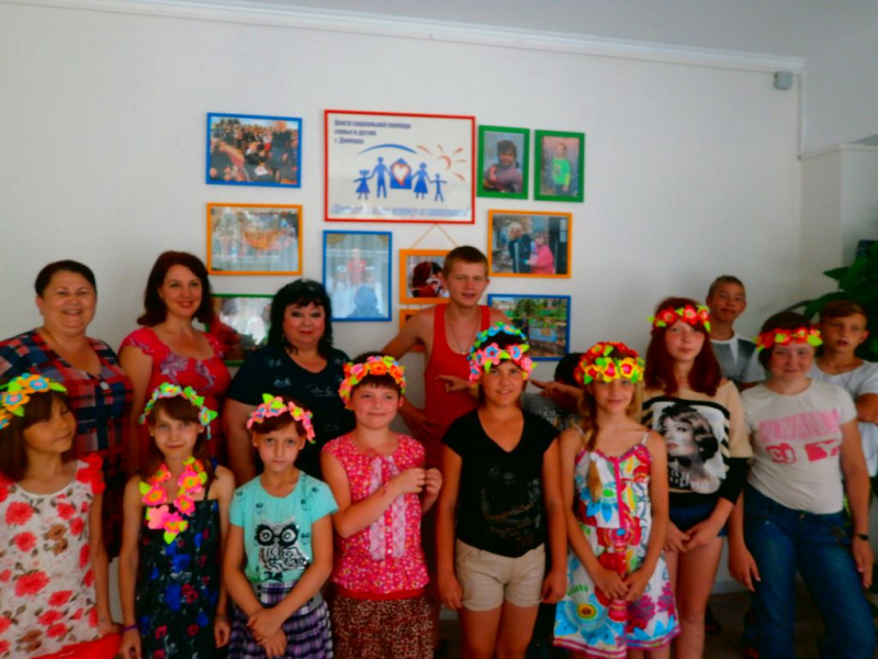 В Центре помощи семье и детям г. Донецка состоялось праздничное мероприятие, посвященное Дню Святой Троицы