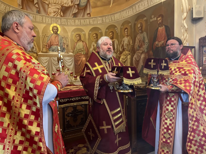 В престольный день епископ Симон совершил Божественную литургию в храме святых мучениц Веры, Надежды, Любови и матери их Софии в станице Багаевской