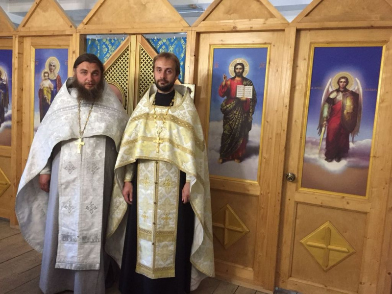 Благочинный приходов Александровск-Грушевского округа с рабочим визитом посетил храм в честь иконы Божией Матери «Взыскание погибших» г. Шахты