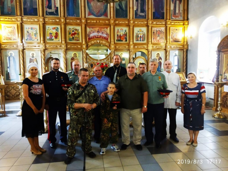 В храме в честь Донской иконы Божией Матери г. Новошахтинска состоялась традиционная встреча протоиерея Романа Амплеева с казаками ст. Мало-Несветаевской