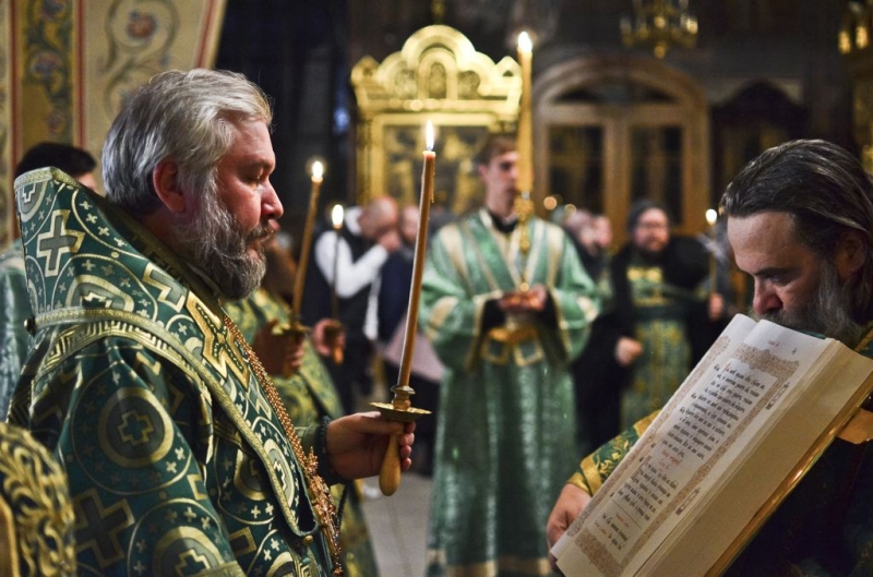 Преосвященнейший епископ Симон принимает участие в торжествах в Свято-Троицкой Сергиевой Лавре по случаю дня памяти преподобного Сергия Радонежского