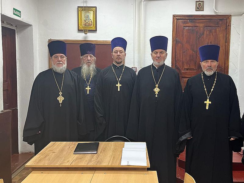 Первое в 2024 году собрание духовенства Верхнедонского благочиния прошло в храме Архангела Михаила станицы Вешенской