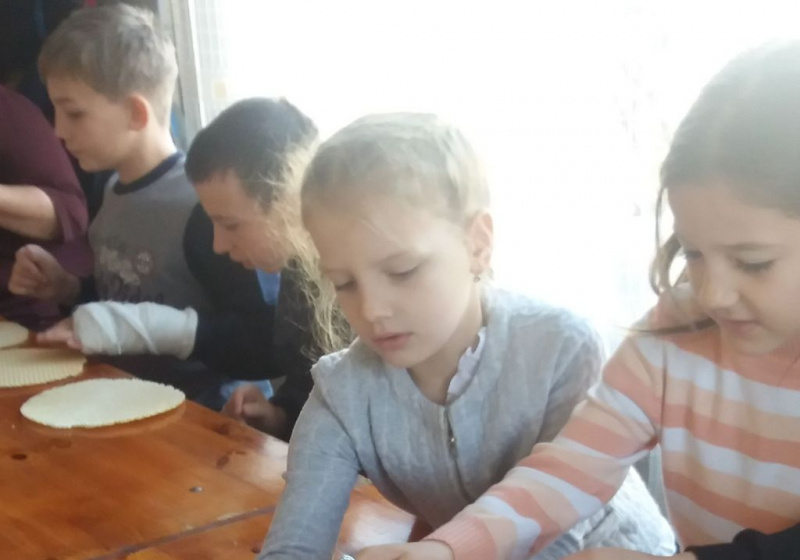 День матери отметили в воскресной группе «Преображение» храма Святителя Тихона Задонского пос. Тарасовский