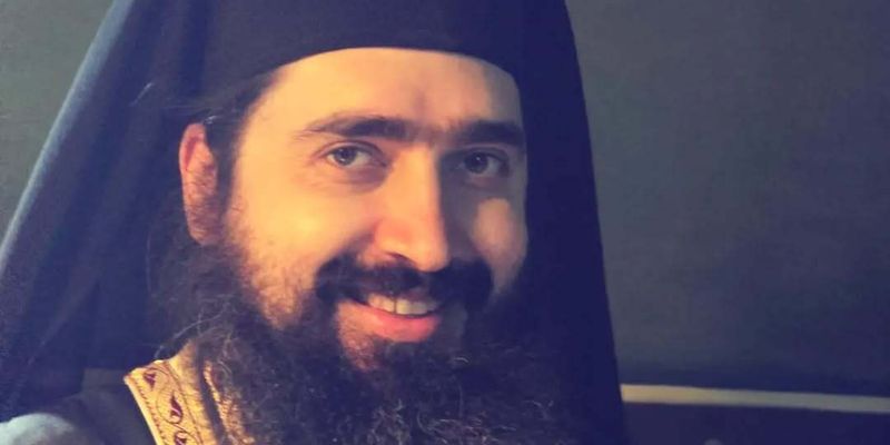 КАКИМ (НЕ) ДОЛЖЕН БЫТЬ СВЯЩЕННИК?