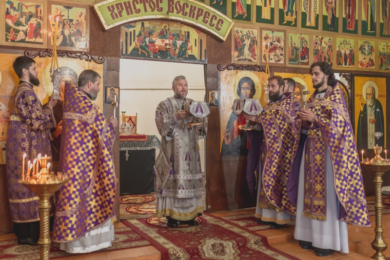 В Неделю вторую Великого поста Преосвященнейший епископ Симон совершил Божественную литургию в храме великомученика Пантелеимона поселка Майский