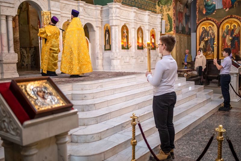 «Детская Литургия» состоялась в Покровском кафедральном соборе