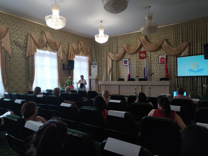 Руководитель семейного молодежного клуба «Верность» принял участие в заседании клуба молодой семьи «Вера. Надежда. Любовь.»