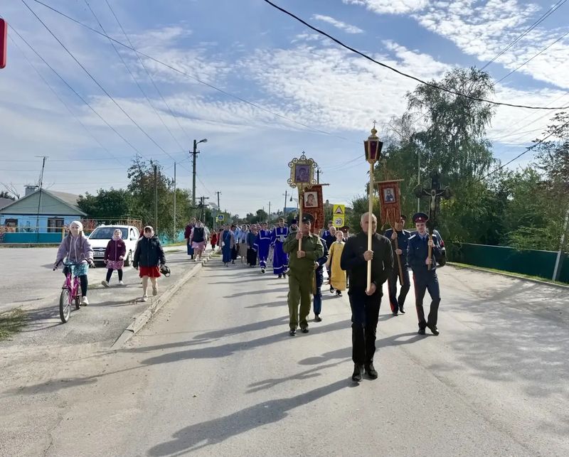 Крестный ход в станице Боковской 