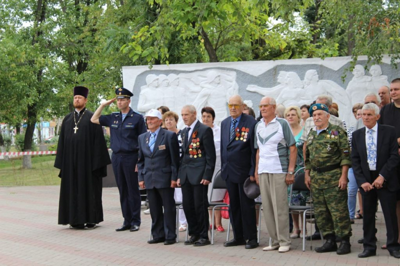 Протоиерей Роман Амплеев принял участие в митинге, посвященном 89-ой годовщине образования Воздушно-десантных войск.