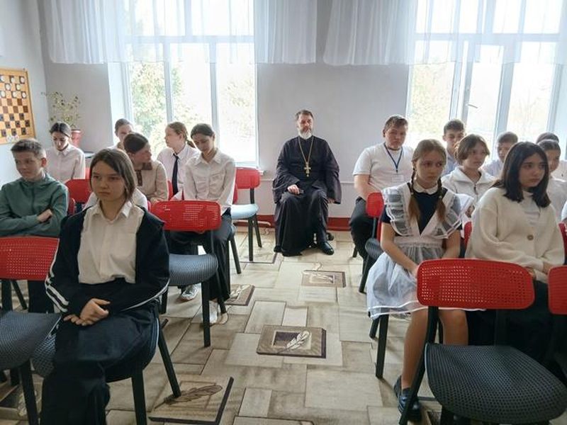 Открытый урок ко Дню православной книги прошёл в казачьей школе хутора Федулов