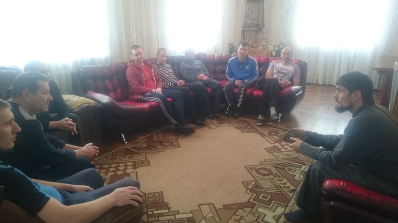 Председатель миссионерского отдела Шахтинской епархии посетил мотивационное отделение реабилитационного центра для наркозависимых в г. Шахты