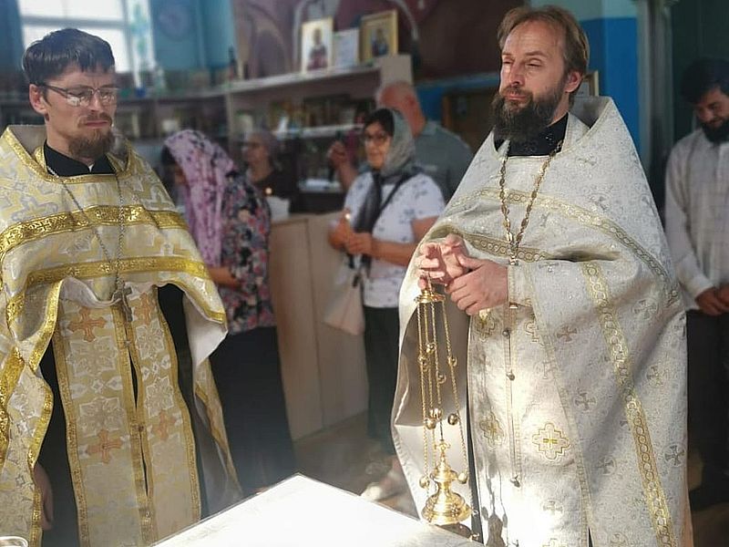 В День памяти и скорби во всех храмах Нижнедонского благочиния прошли панихиды