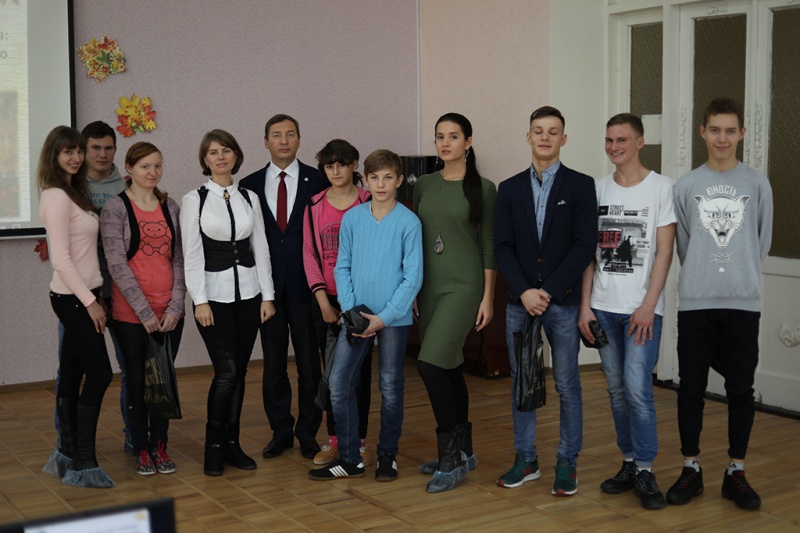 Просветительская встреча, посвящённая осенним православным праздникам, в рамках педагогической мастерской епархиального отдела религиозного образования состоялась в шахтинском центре помощи детям