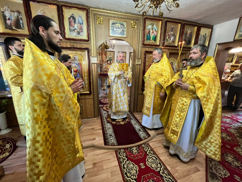 Преосвященнейший епископ Симон совершил Божественную литургию в день престольного праздника в храме святой равноапостольной княгини Ольги поселка Горный