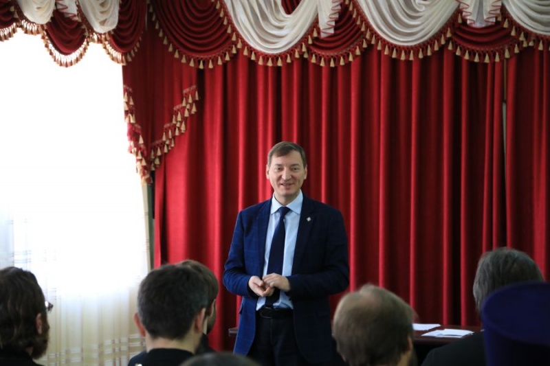 Очередное занятие пастырских курсов провел заместитель председателя епархиального отдела религиозного образования и катехизации И.Г. Шарков
