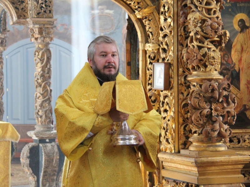 Епископ Шахтинский и Миллеровский Симон совершил Божественную литургию в Войсковом Воскресенском соборе Свято-Донского мужского монастыря ст. Старочеркасской