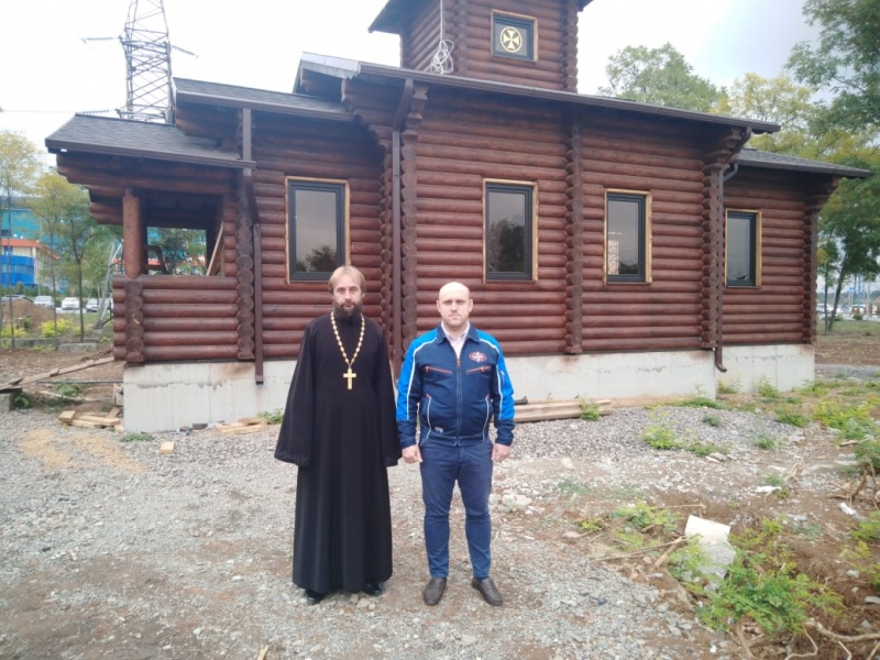 Благочинный Александровск-Грушевского округа провел рабочую встречу по вопросу строительства и благоустройства храма при Новороссийском прокатном заводе города Шахты