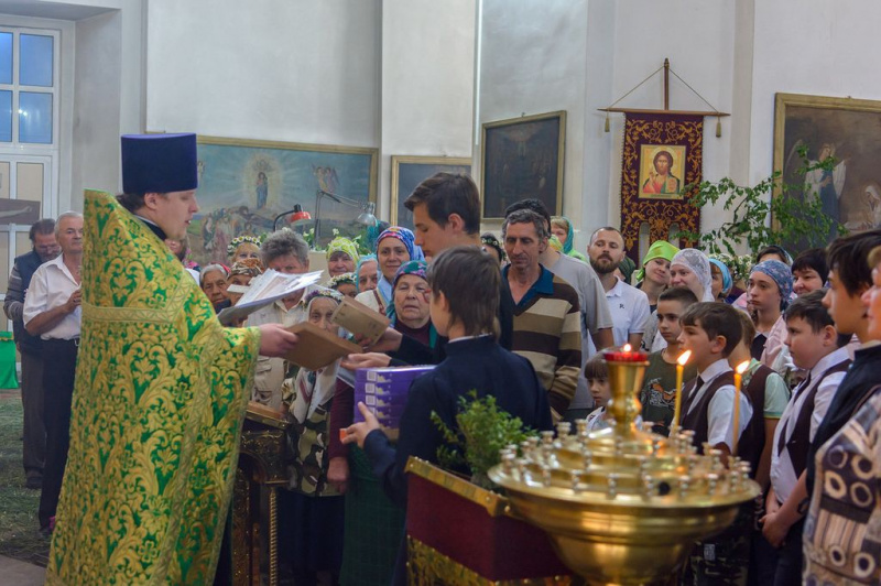 Награждены участники Кирилло-Мефодиевской олимпиады – воспитанники приходской воскресной группы Успенского храма ст. Калитвенской