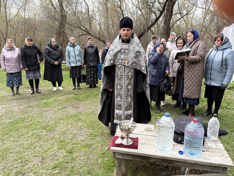 Прихожане храмов Боковского района совершили паломническую поездку в Свято-Покровский мужской монастырь слободы Верхнемакеевка