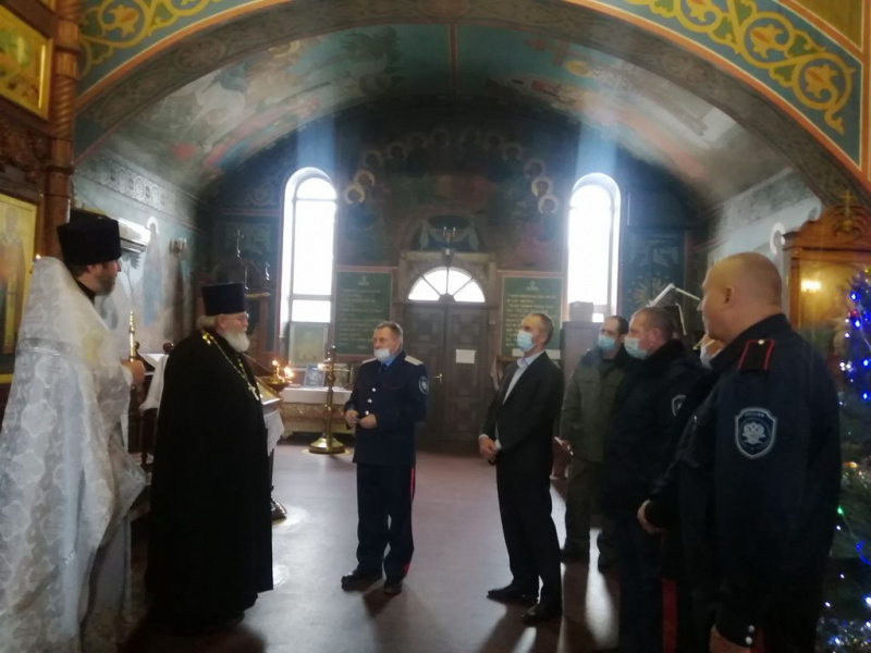 Иерей Евгений Литвиненко награжден медалью «450 лет служения Донских казаков государству Российскому»
