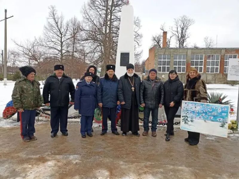 В хуторе Красновка почтили память освободителей Каменского района