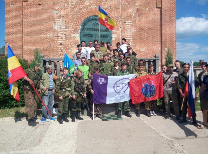 Военно-патриатический центр «Пламя» при Южно-Российском государственном политехническом университете имени М.И. Платова провел казачий военный переход от ст. Бессергеневской до ст. Мелиховской