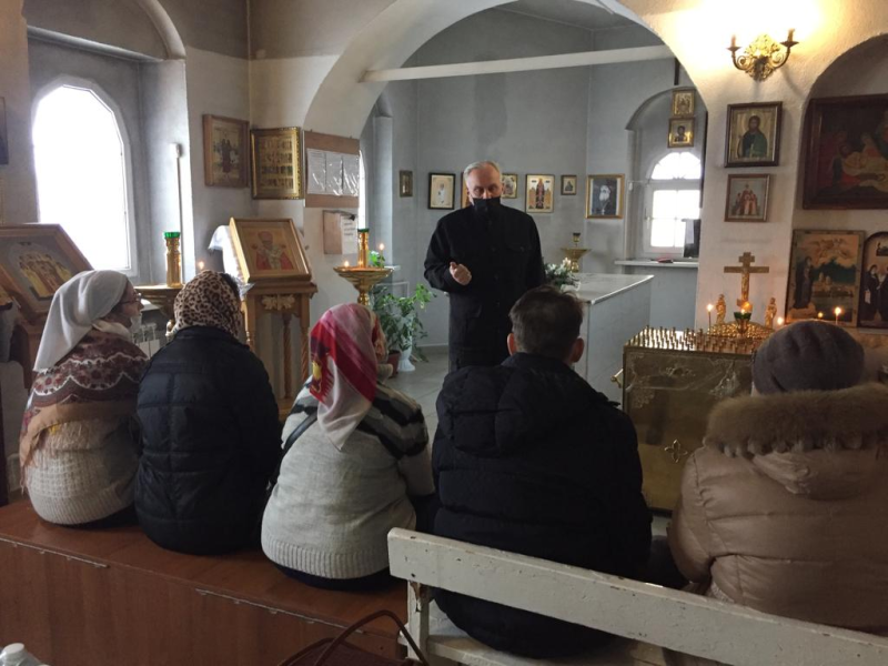 В храме в честь Донской иконы Божией Матери г. Новошахтинска проходят беседы, посвященные изучению Евангелия и святоотеческих ученийс