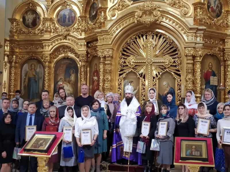 В Гуковском благочинии состоялось награждение победителей IV Митрополичьего тура Кирилло-Мефодиевской олимпиады по Священной истории и Закону Божию