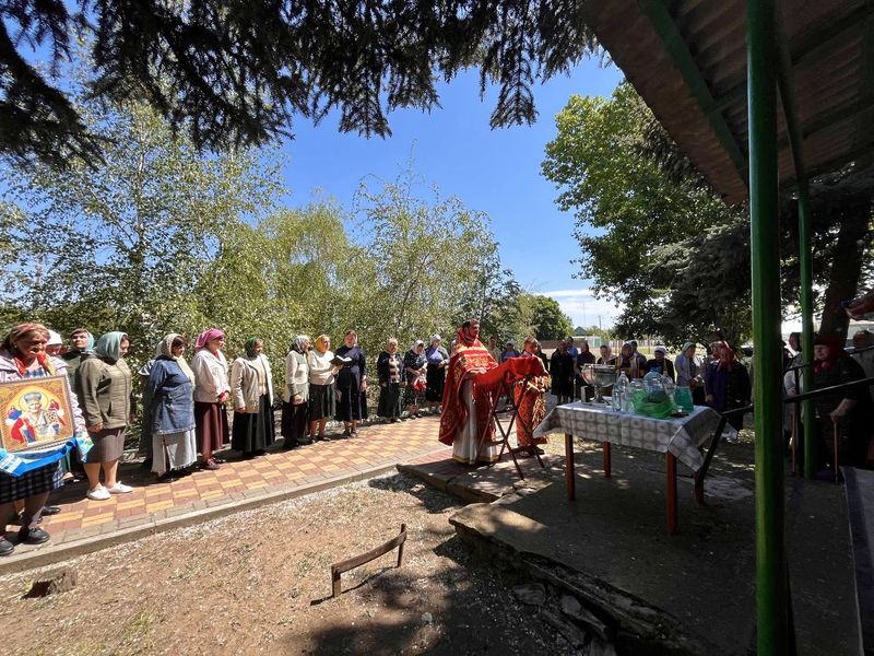 В храме святителя Николая Чудотворца станицы Краснокутской отметили престольный праздник