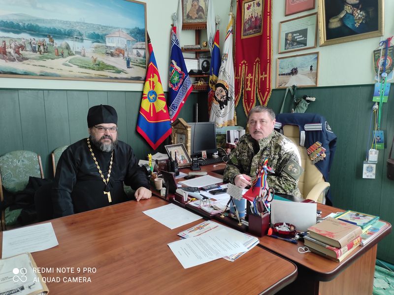 Духовник Донецкого округа ВКО ВВД провел рабочую встречу с атаманом Донецкого округа