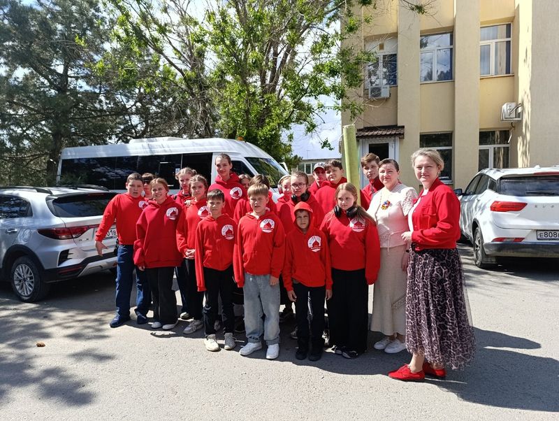 Учебный театр «Воскресение» представил спектакль в поселке Реконструктор Аксайского района