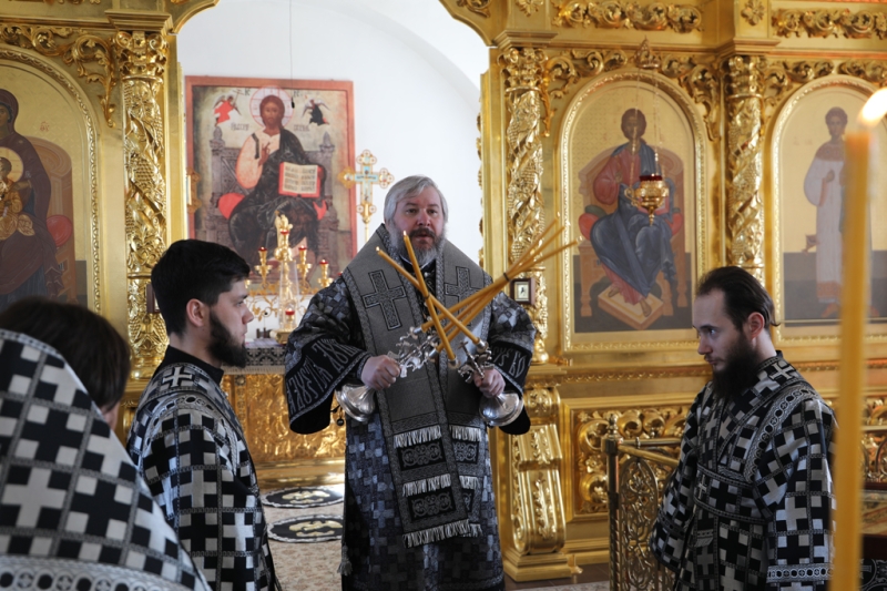 С архипастырским визитом Преосвященнейший епископ Симон посетил приход великомученика Георгия Победоносца хутора Лихой